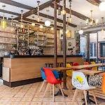 Hostel Fraternity-hotel