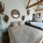 Hostel Fraternity-hotel Paris