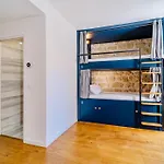 Fraternity-hotel