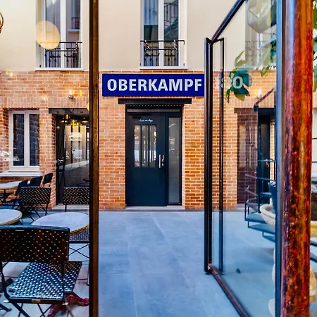 Fraternity-hotel