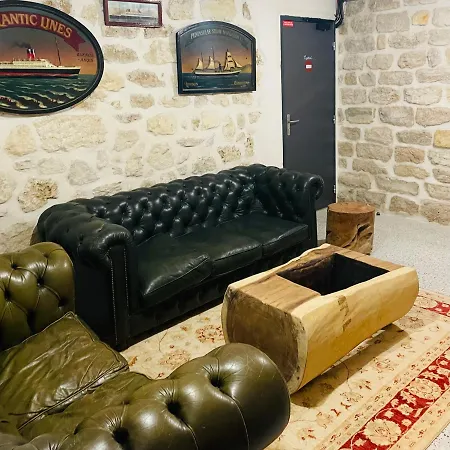 Fraternity-hotel باريس
